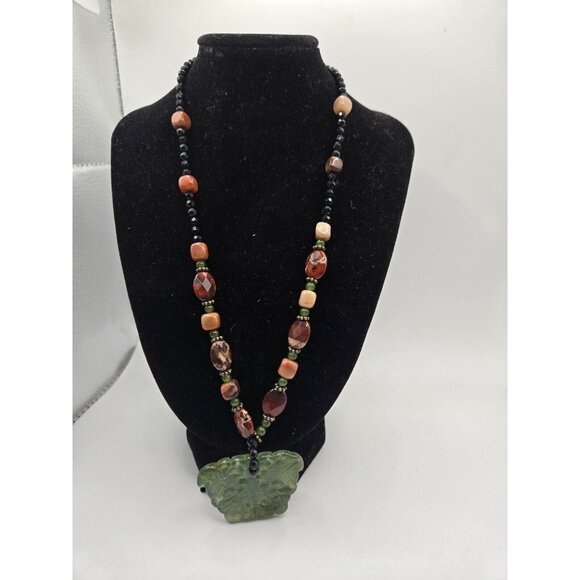VTG Carved Jadeite Butterfly w/ Onyx Jasper Agate Jade Gemstone beads necklace - Picture 5 of 7
